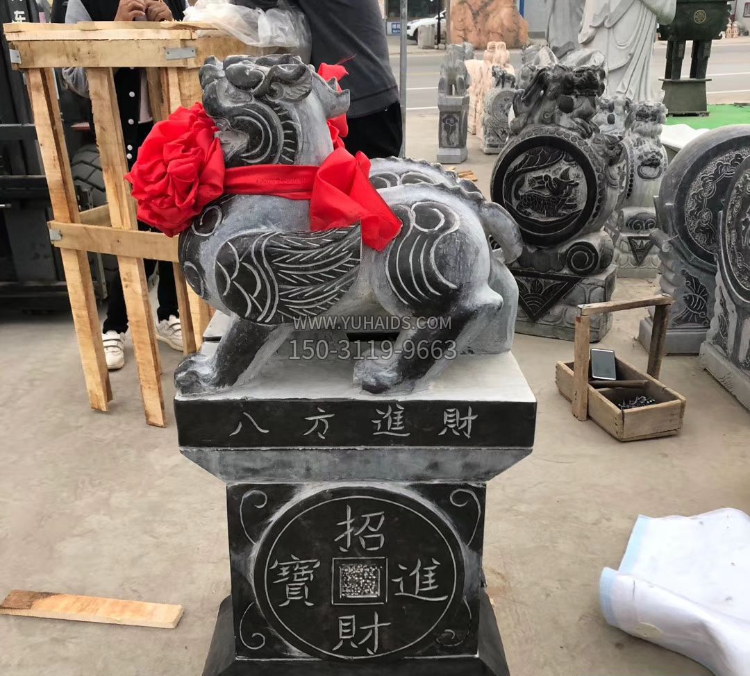 青石招财进宝貔貅雕塑旺财动物石雕