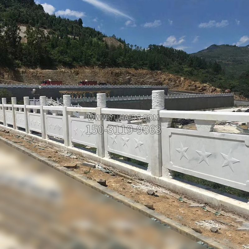 青石路桥栏板护栏雕塑
