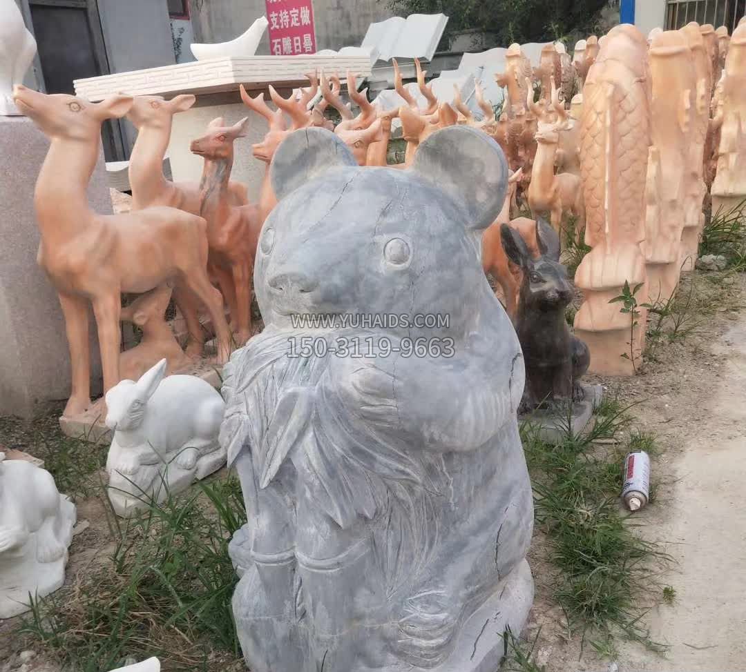 青石动物熊猫雕塑