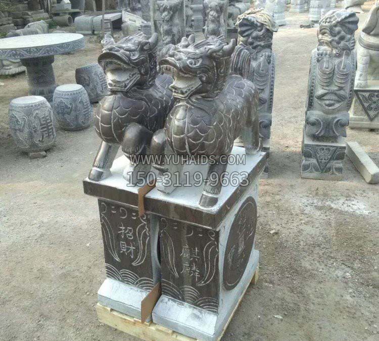 青石门口麒麟石雕雕塑