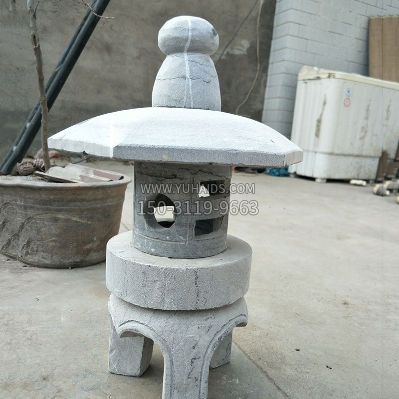 日式庭院石灯笼雕塑