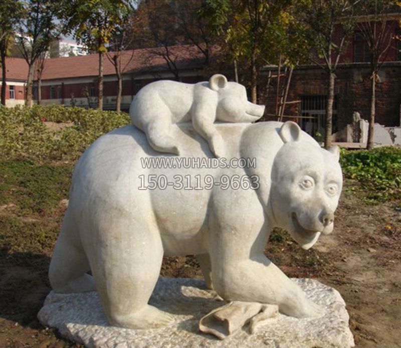 石雕狗熊公园景观雕塑