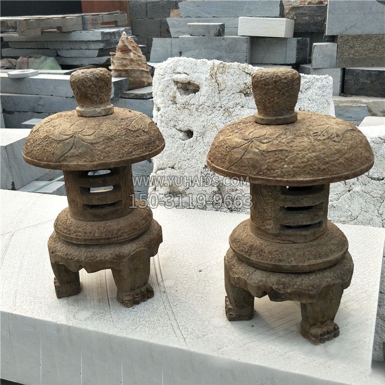 庭院仿古做旧石灯笼雕塑