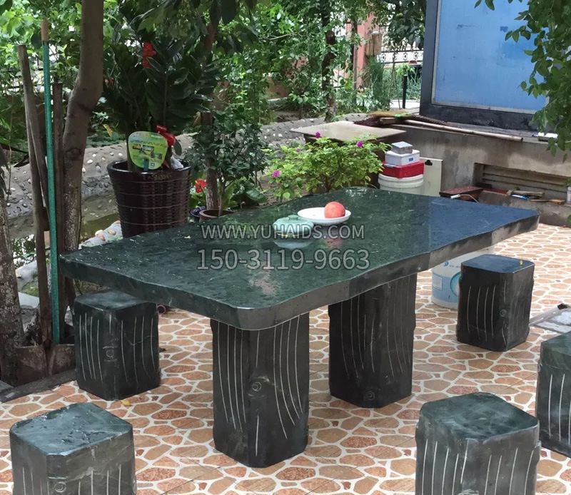 庭院长方形石桌凳雕塑