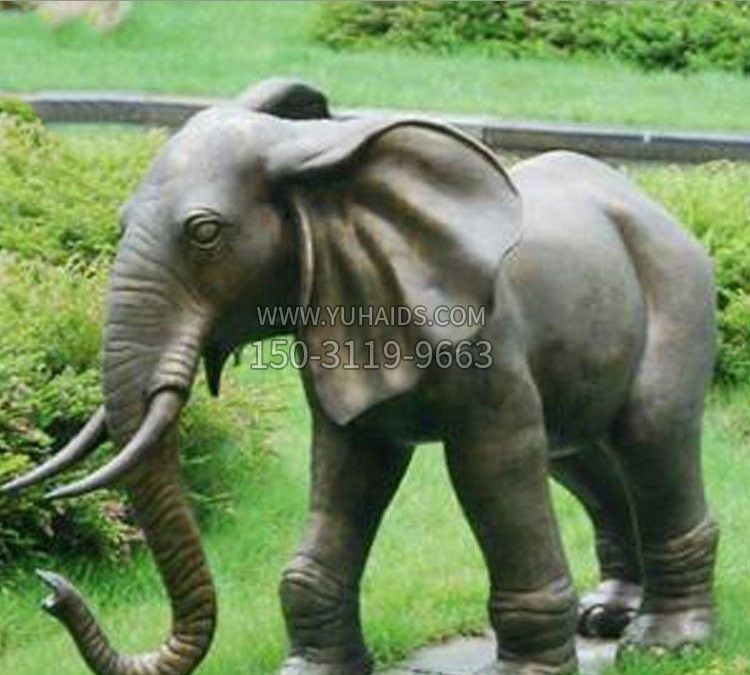 铜雕公园大象雕塑