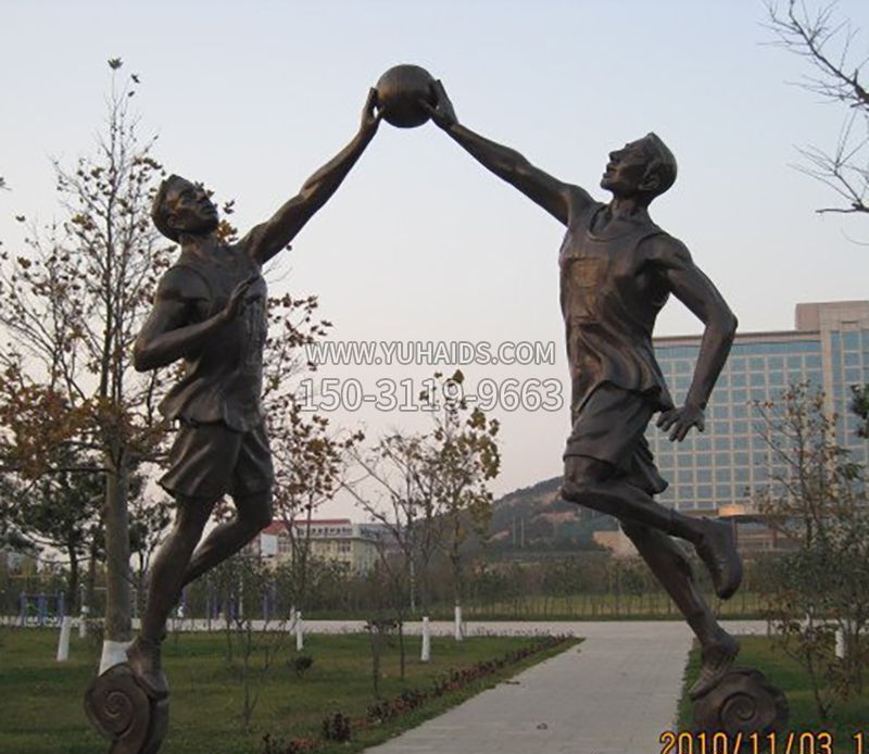 铜雕打篮球人物雕塑