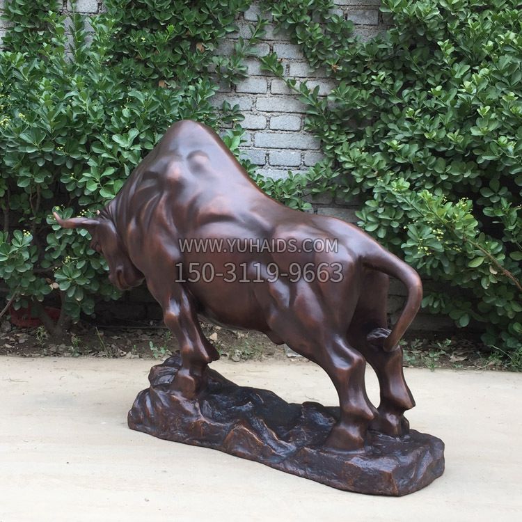 铜雕开拓牛雕塑