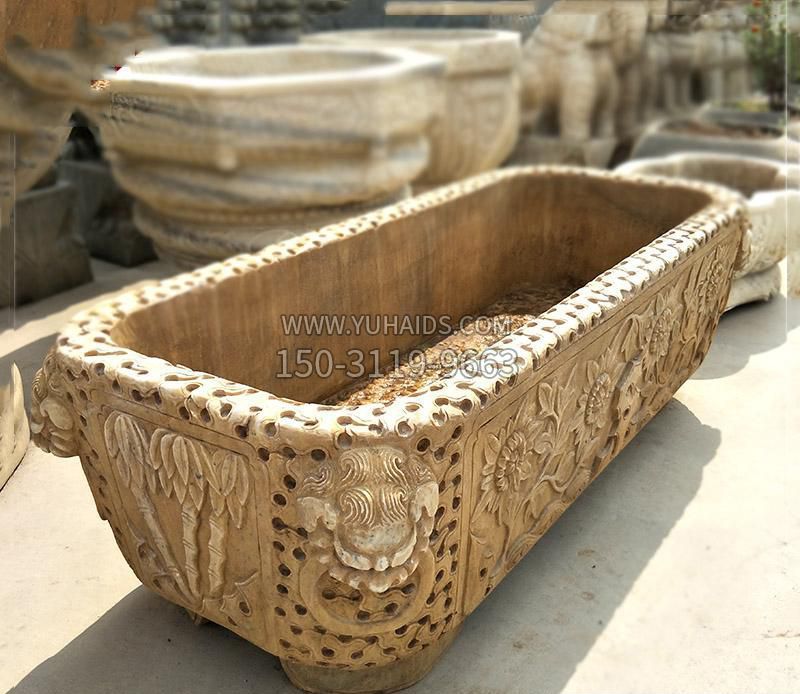 晚霞红镂空水缸雕塑