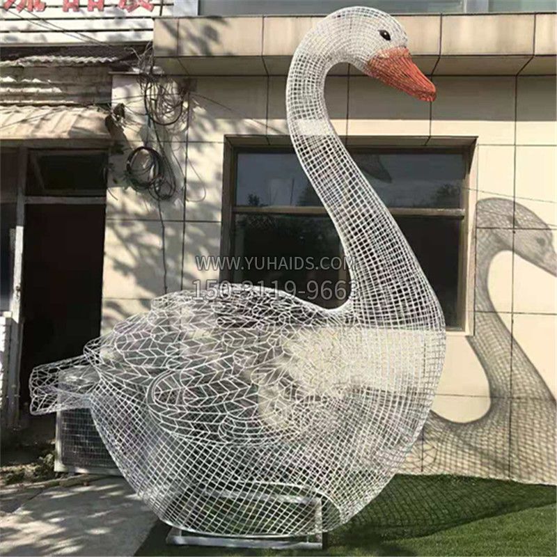 卧姿天鹅不锈钢草坪网格动物摆件雕塑