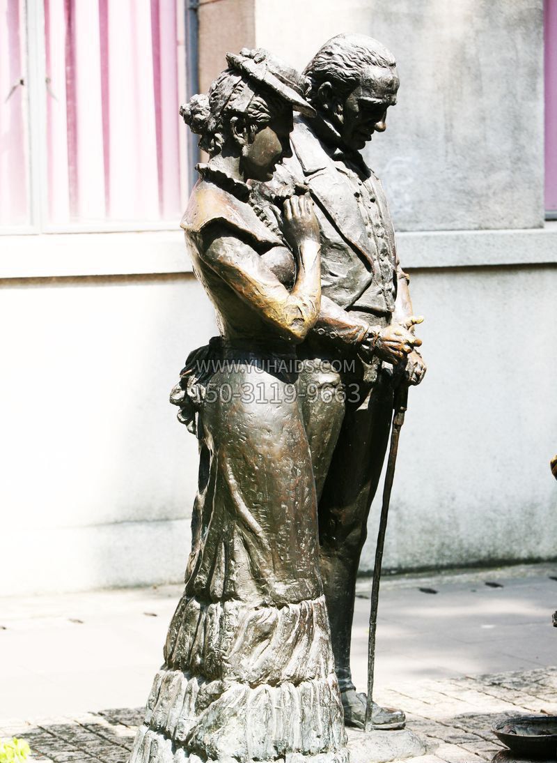 西方夫妇街边人物铜雕雕塑