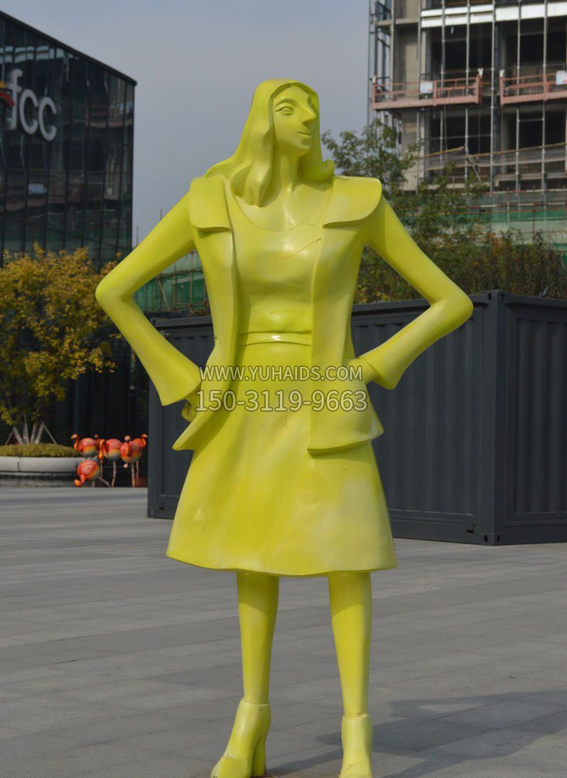 现代女人人物步行街玻璃钢雕塑