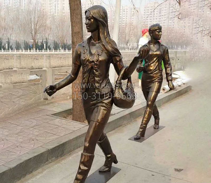 行走的女人街边人物铜雕雕塑