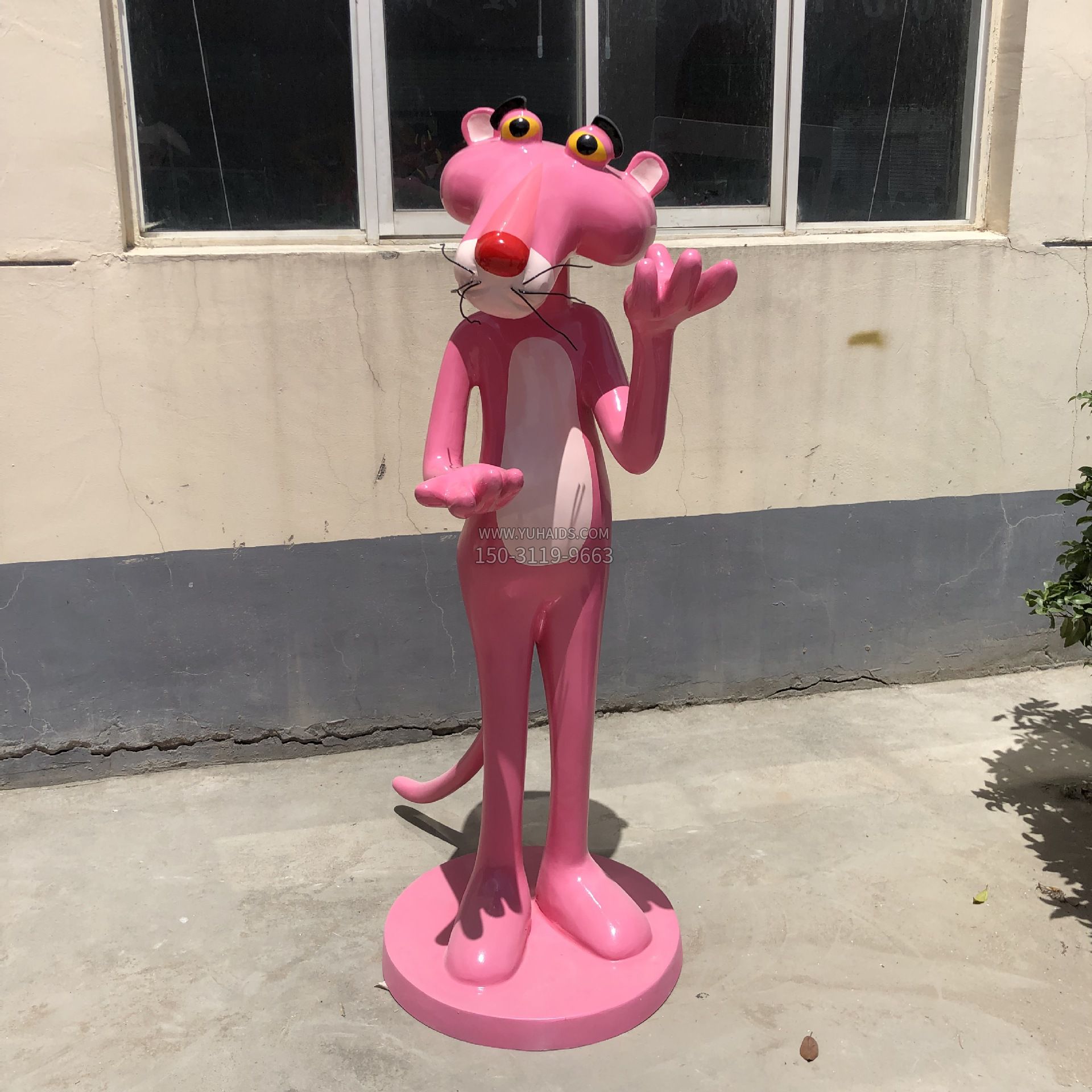 站姿顽皮粉红豹 手上可以托东西 雕塑