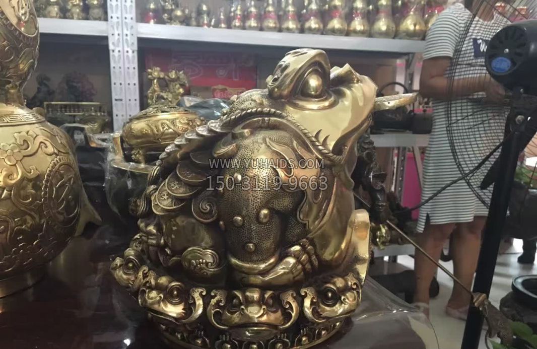 招财金蟾动物铜雕雕塑