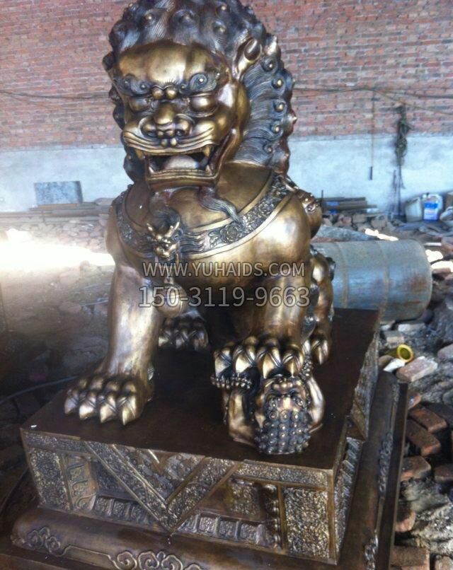 铸铜母子狮子雕塑