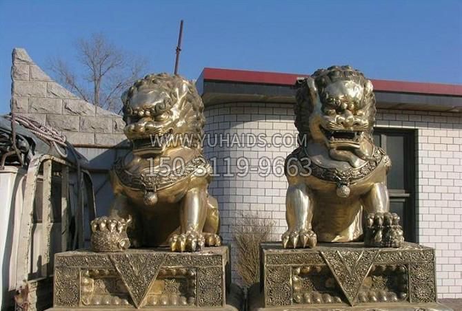 铸铜狮子雕塑