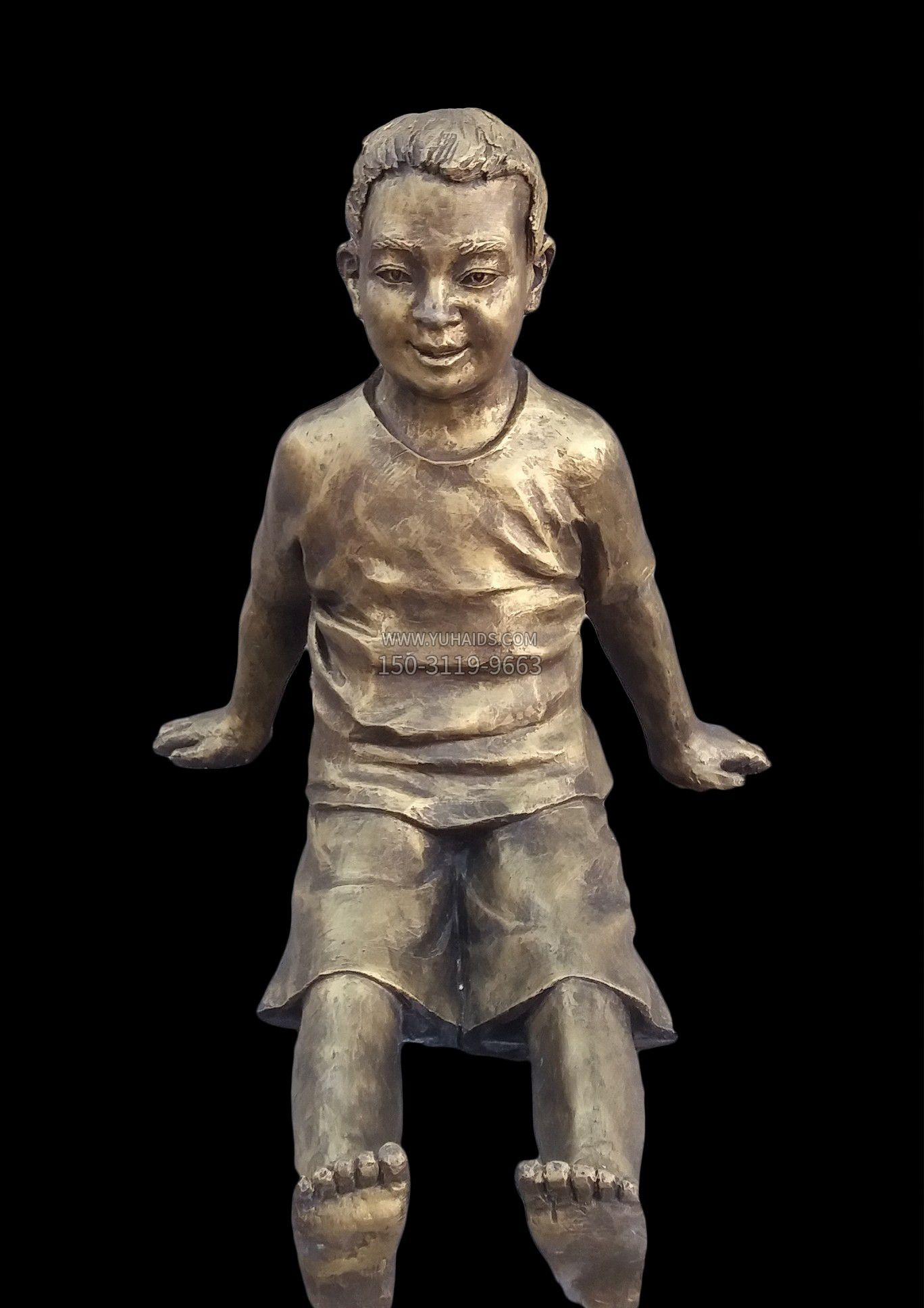 坐地上的小男孩铜雕像雕塑