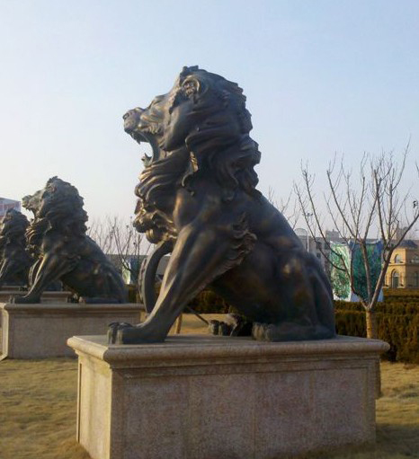 铸铜西洋狮子雕塑