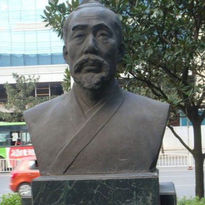 公园管仲胸像名人石雕是怎么制作出来的？