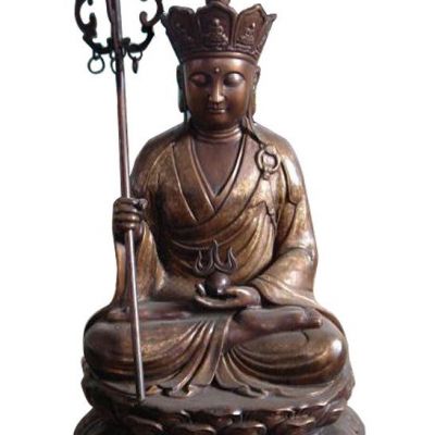 立式和坐式的漆金彩绘地藏王菩萨雕像