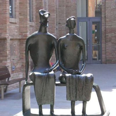 抽象人物休息公园景观铜雕