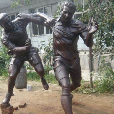 公园足球运动人物铜雕