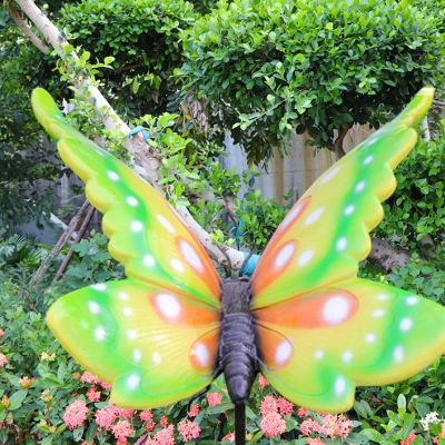 绿色仿真蝴蝶摆件草丛彩绘动物雕塑