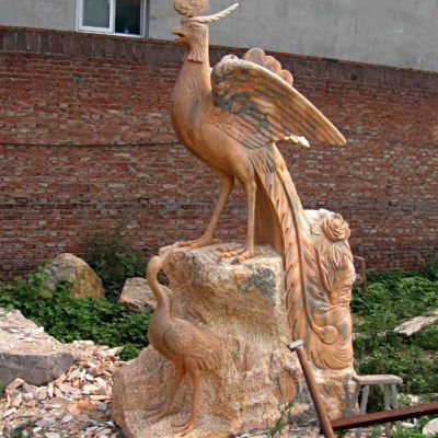 瑞鸟凤凰石雕，晚霞红吉祥神兽动物景观雕塑