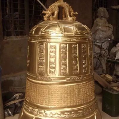 寺庙黄铜钟铜雕