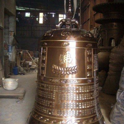寺庙铸铜钟铜雕