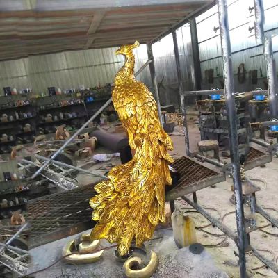 中国古代传说中的瑞鸟凤凰鎏金铜雕
