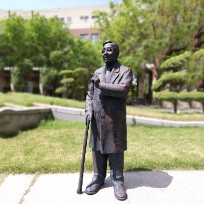 中国名人著名数学家华罗庚铜雕像