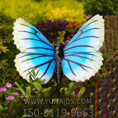 彩绘广场蝴蝶雕塑