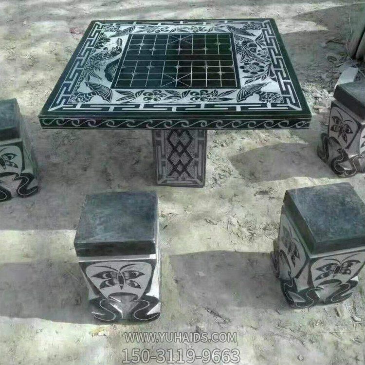 公园摆放青石做旧浮雕下棋盘方桌石凳雕塑