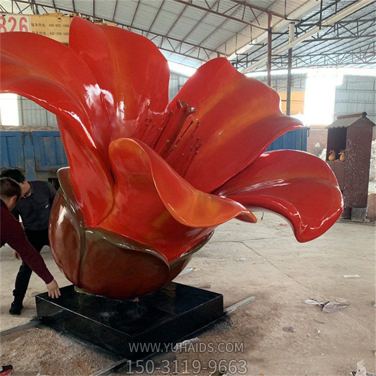 大型公园街道玻璃钢彩绘花朵雕塑