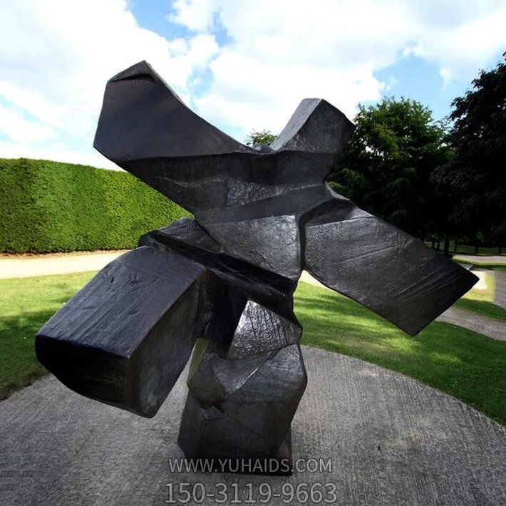 公园摆放大型玻璃钢异形人物雕像雕塑