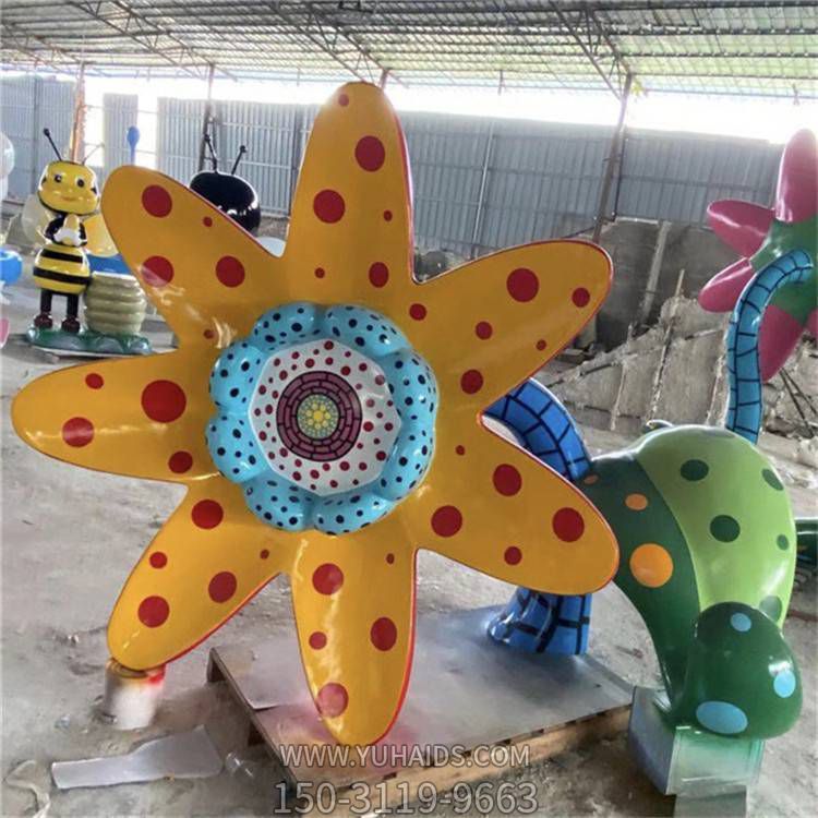 游乐园装饰玻璃钢彩绘花朵景观雕塑