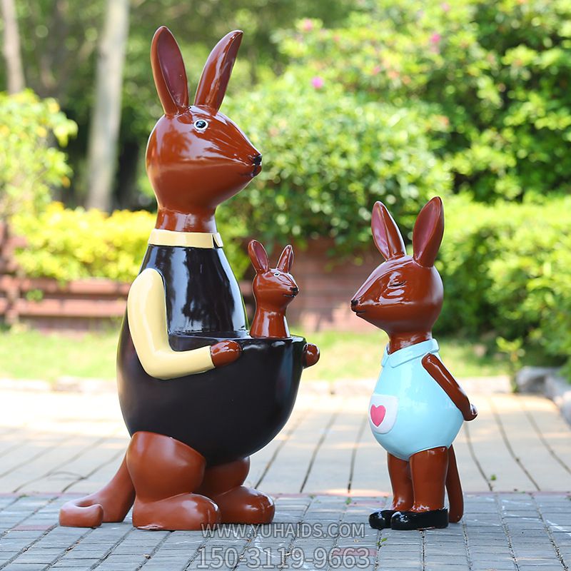 幼儿园站立玻璃钢卡通袋鼠雕塑