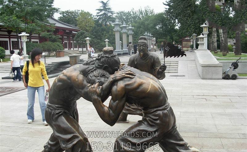 古代人物摔跤传统运动景区玻璃钢仿铜雕雕塑