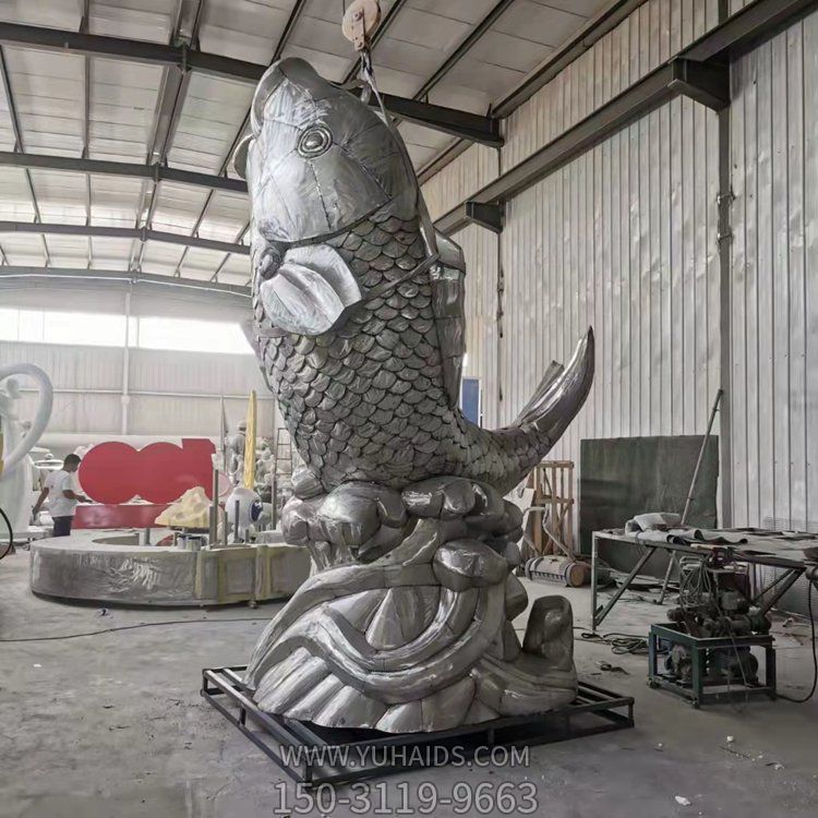 户外园林水景不锈钢景观鱼雕塑