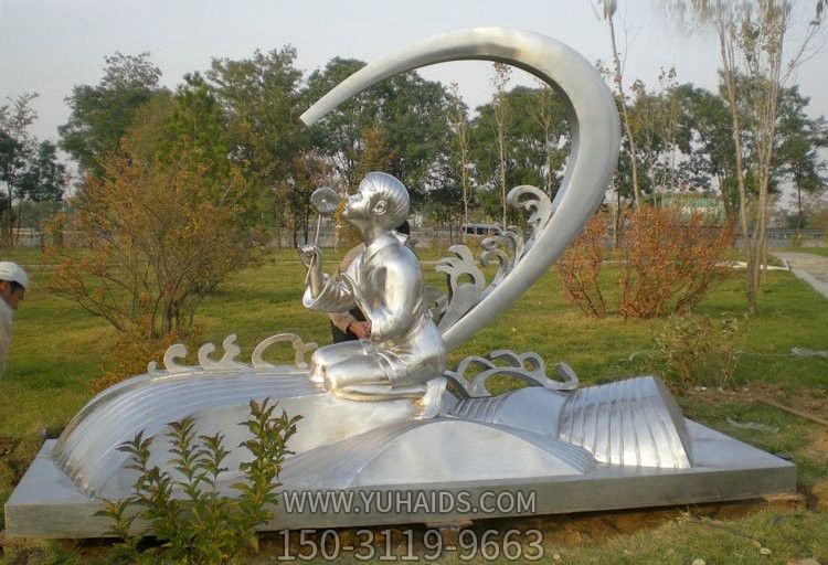 不锈钢公园拿花朵的儿童雕塑