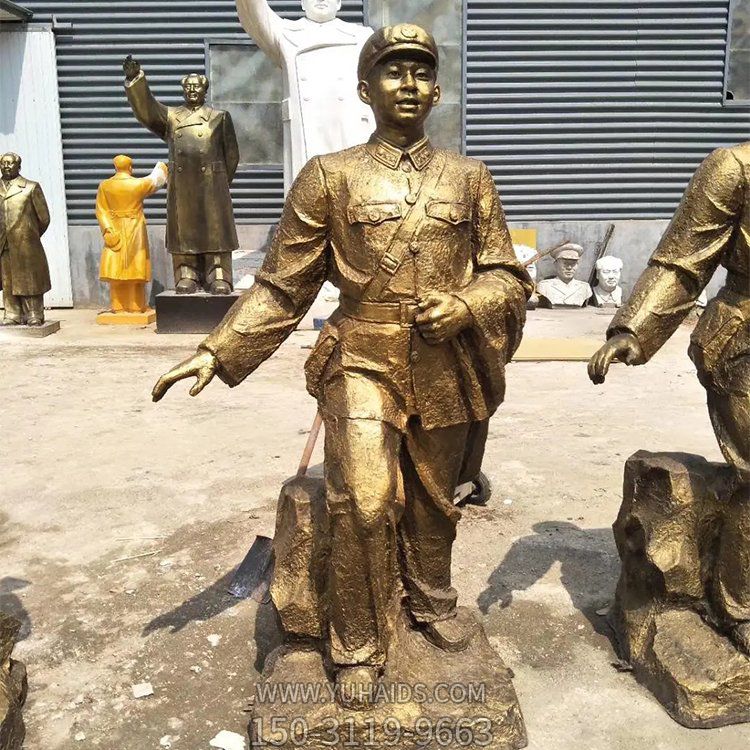 景区街道玻璃钢仿铜八路军雕塑