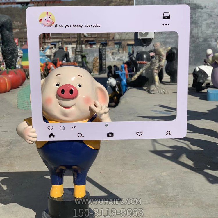 旅游景点摆放玻璃钢卡通小猪相框公仔雕塑