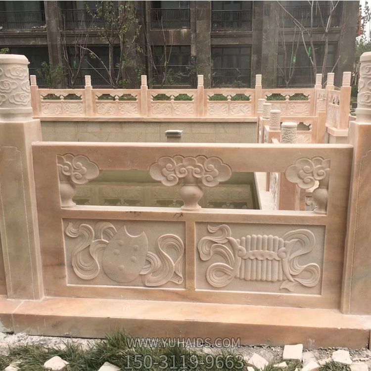 晚霞红浮雕花纹小区湖边栏杆雕塑