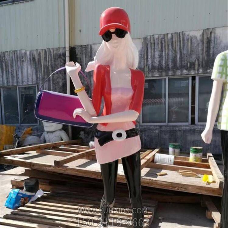 抽象美女逛街提包模型摆件彩绘时尚购物人物玻璃钢雕塑 
