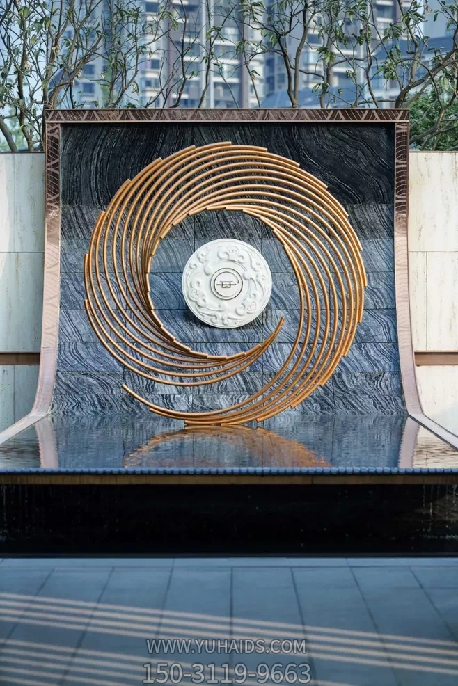 酒店创意不锈钢圆环雕塑