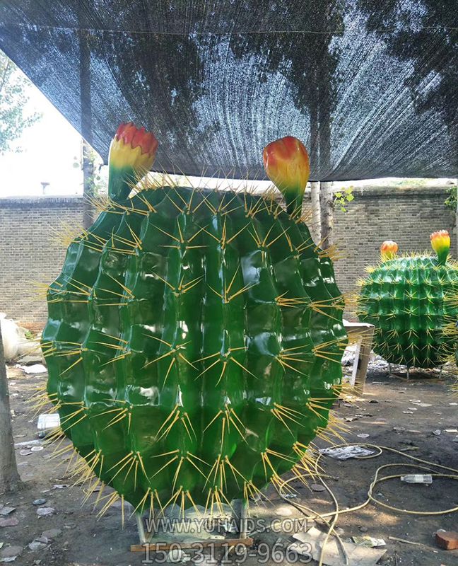 公园植物园摆放玻璃钢仿真仙人掌雕塑