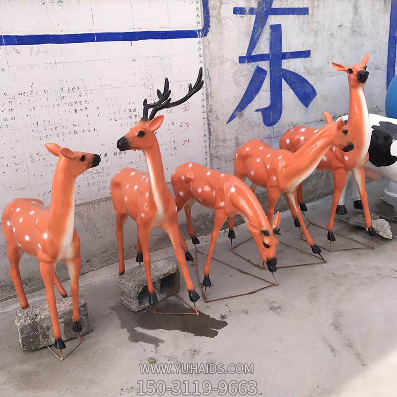 玻璃钢彩绘户外园林景观梅花鹿雕塑