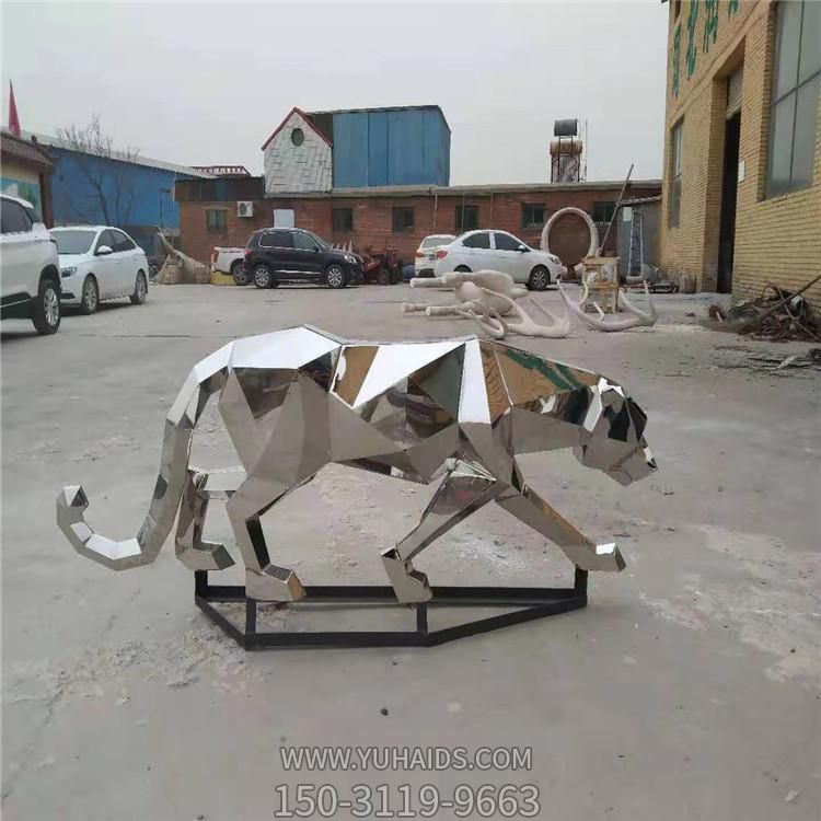 不锈钢镜面几何户外园林抽象动物狮子雕塑