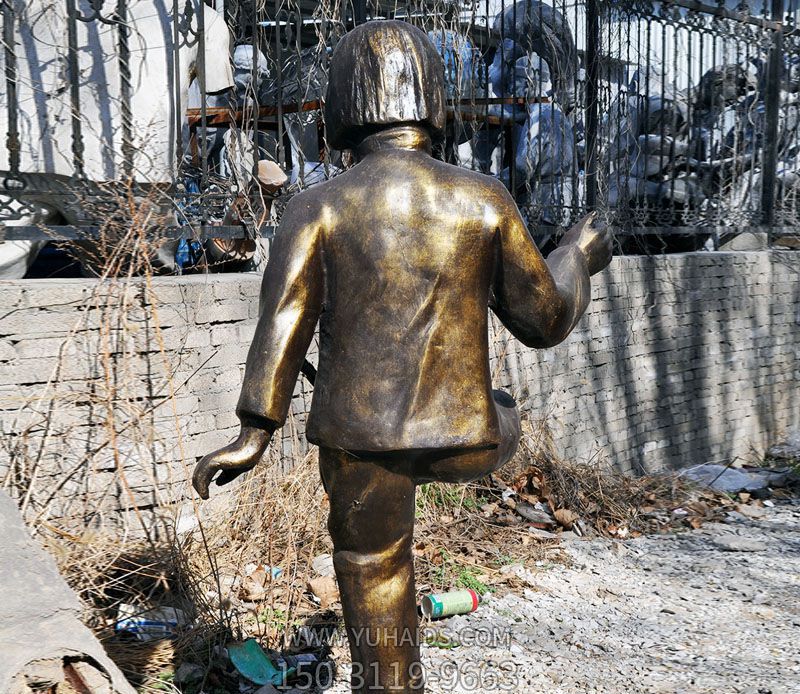 公园小女孩踢毽子铜雕儿童雕塑